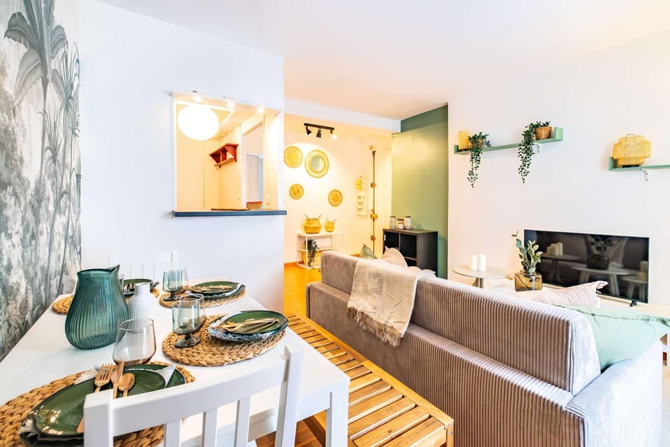 4 Guests Flat - Place Monge Apartment in Paris