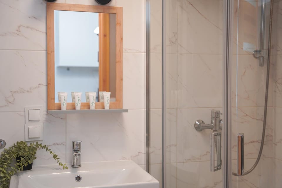 Brick & City Studios City Center Manufaktura Apartment in Masovian Voivodeship