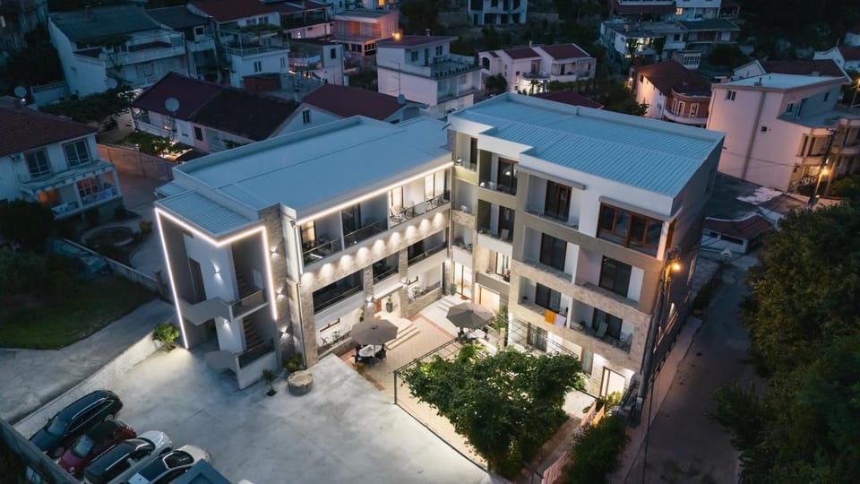 APART-HOTEL PRESiDENT 2 Apartment hotel in Ulcinj