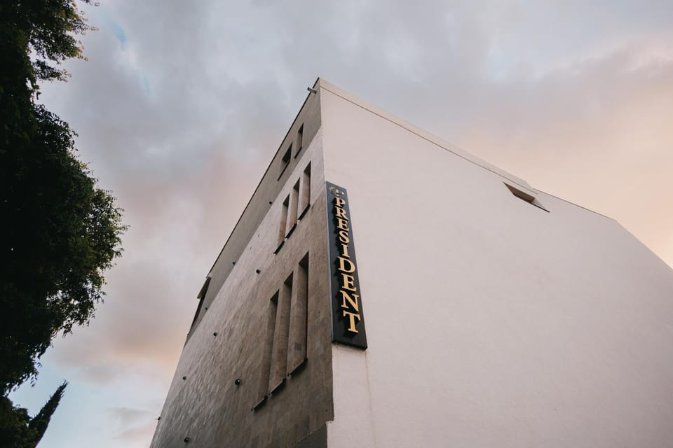 APART-HOTEL PRESiDENT 2 Apartment hotel in Ulcinj