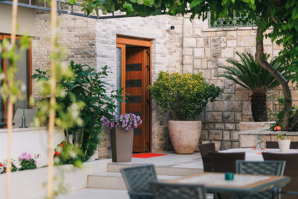 APART-HOTEL PRESiDENT 2 Apartment hotel in Ulcinj