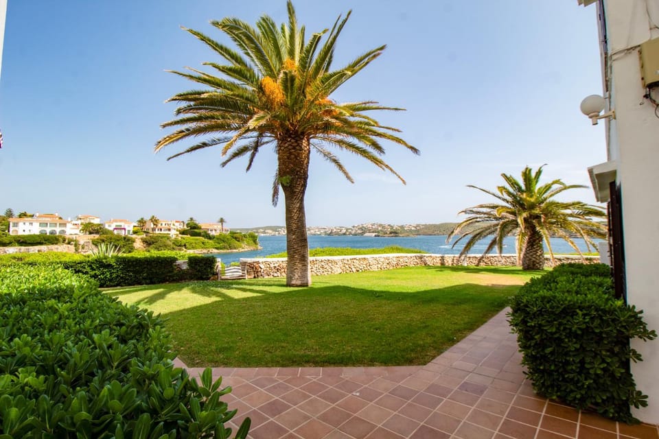Oceanfront paradise - Mahón Apartment in Balearic Islands
