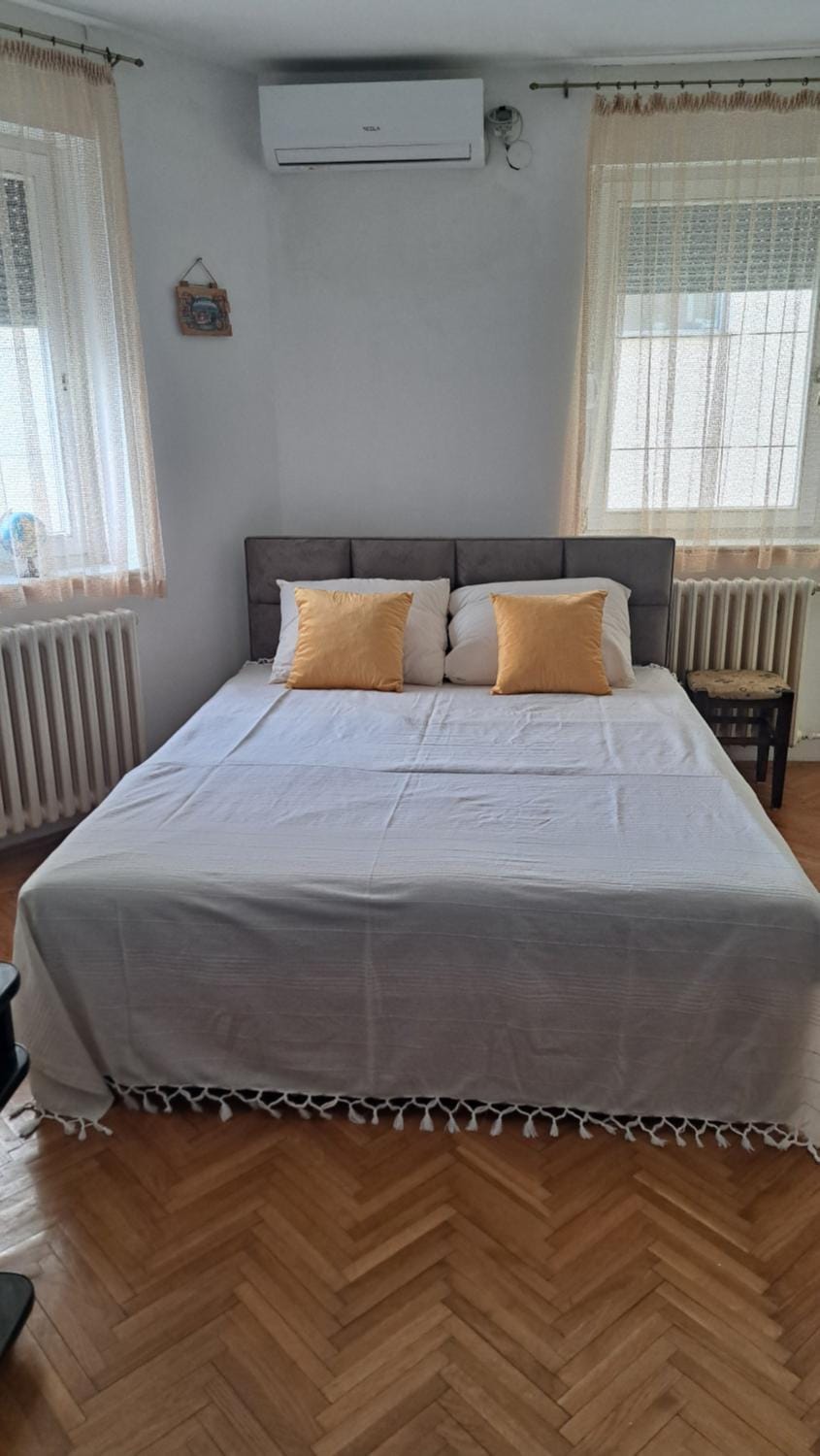Stan na dan centar 2 Apartment in Novi Sad
