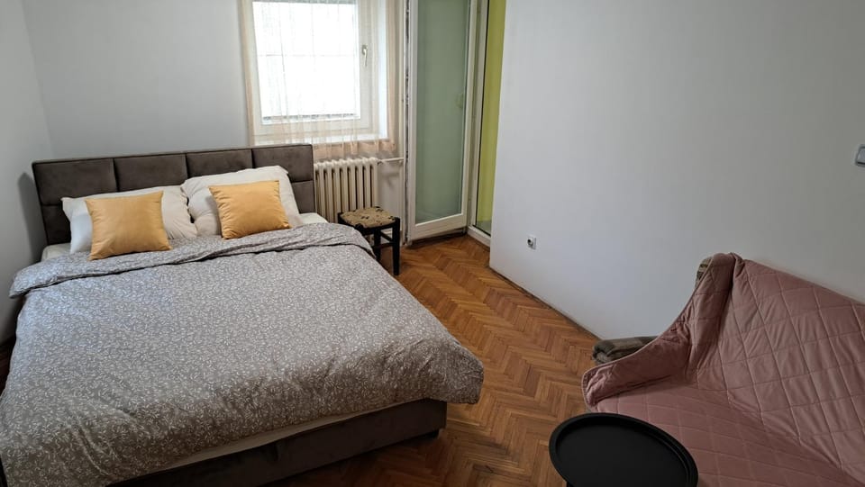 Stan na dan centar 2 Apartment in Novi Sad