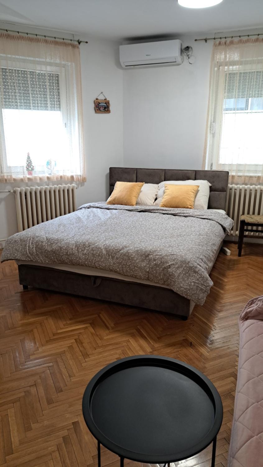 Stan na dan centar 2 Apartment in Novi Sad