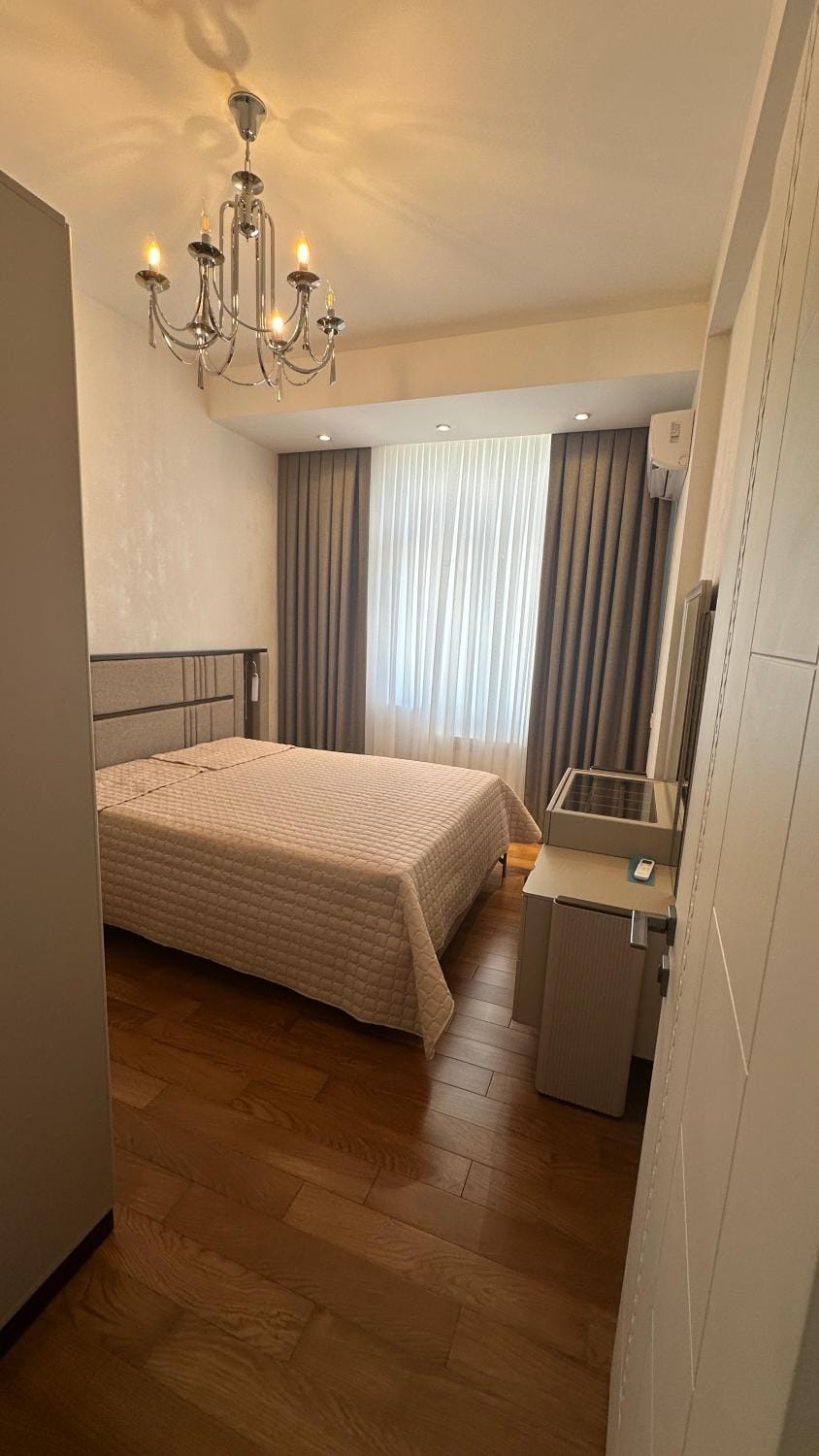 Central Baku 1BR Apartment with Park View Apartment in Baku
