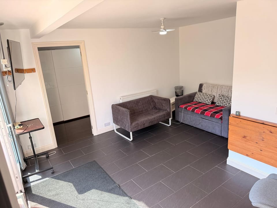 Peaceful Retreat Stay Apartment in London Borough of Hackney