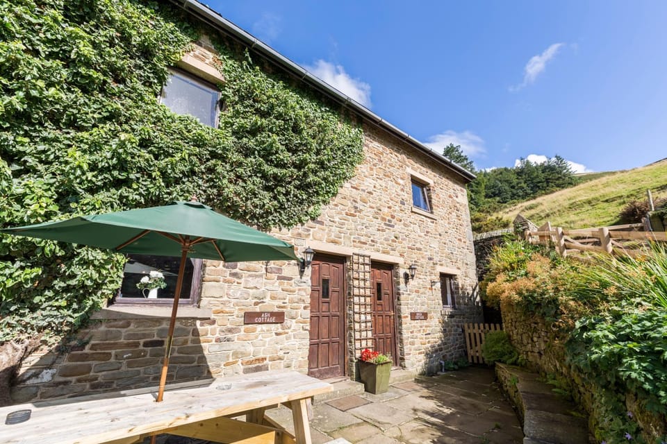 Property building, Balcony/Terrace