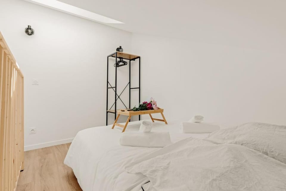 L'Ecrin Lumière Apartment in Vaulx-en-Velin