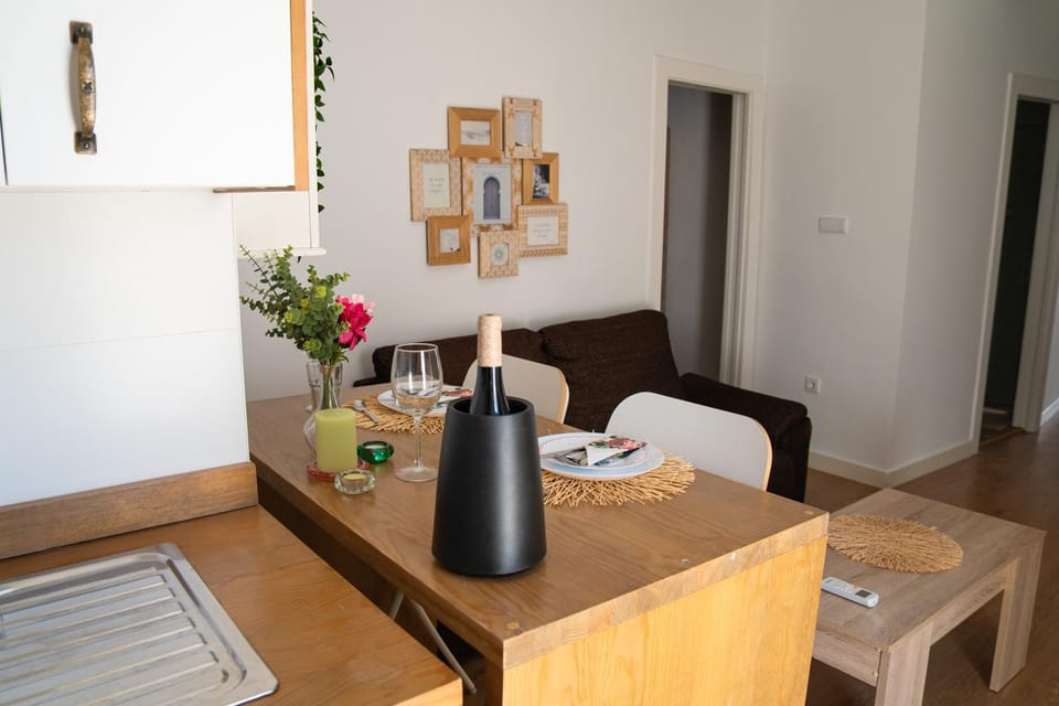 Communal lounge/ TV room, Dining area
