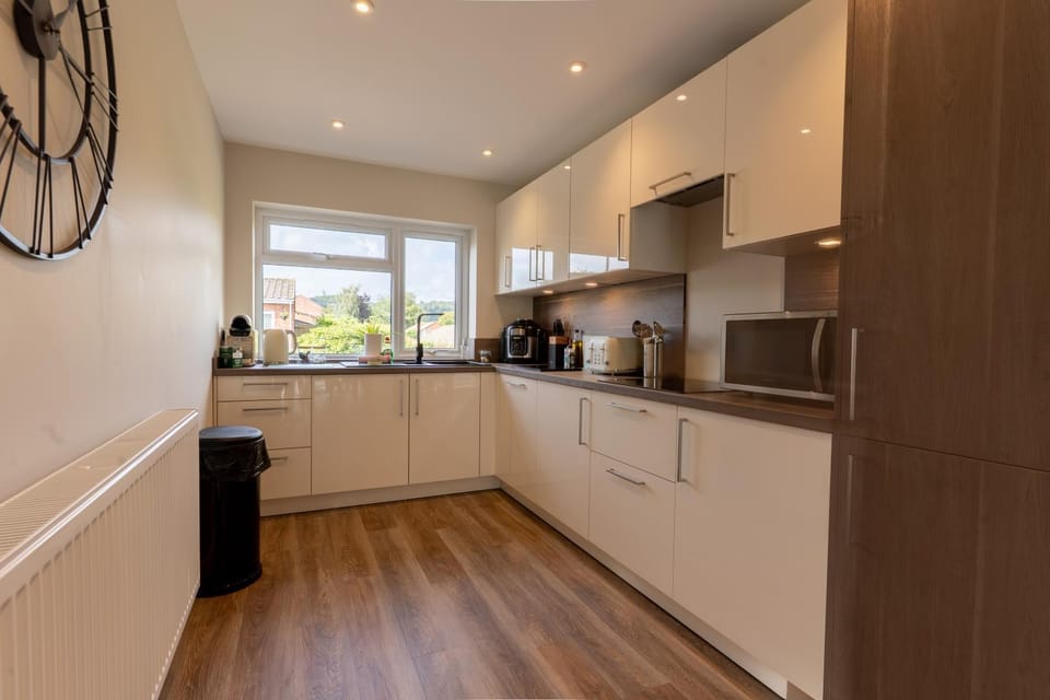 Dog Friendly Ground Floor Bungalow Great Links to Chepstow and M4 House in Forest of Dean