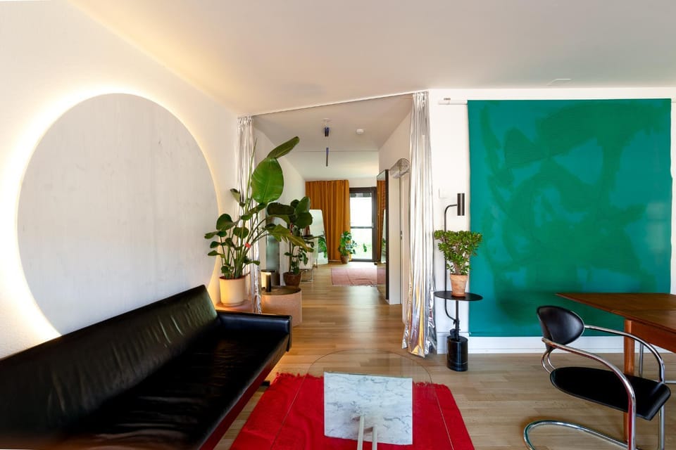 Living room, Decorative detail, Seating area