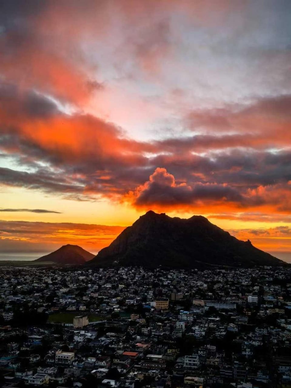 Yiru Academy's upstairs art & viewing room House in Mauritius