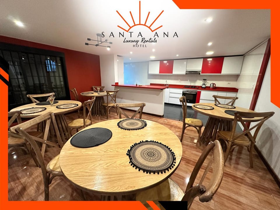 Restaurant/places to eat, Dining area, Dining area