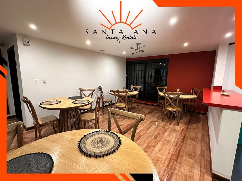 Restaurant/places to eat, Dining area, Food