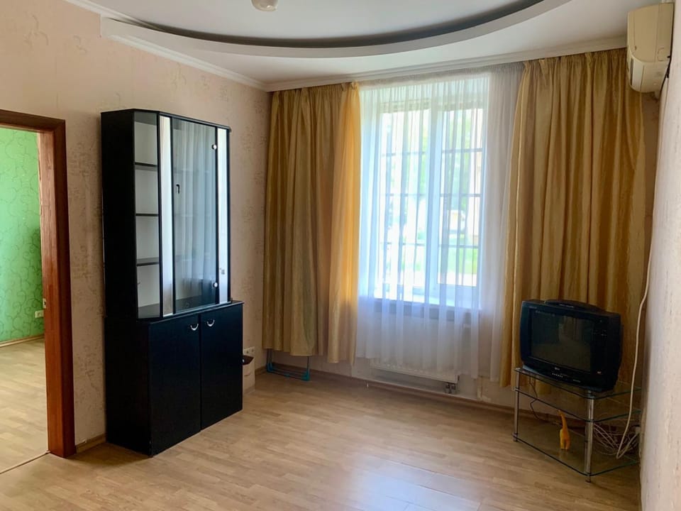 3-кімнатна квартира біля моря і обласної лікарні, 6 спальних місць Apartment in Odessa