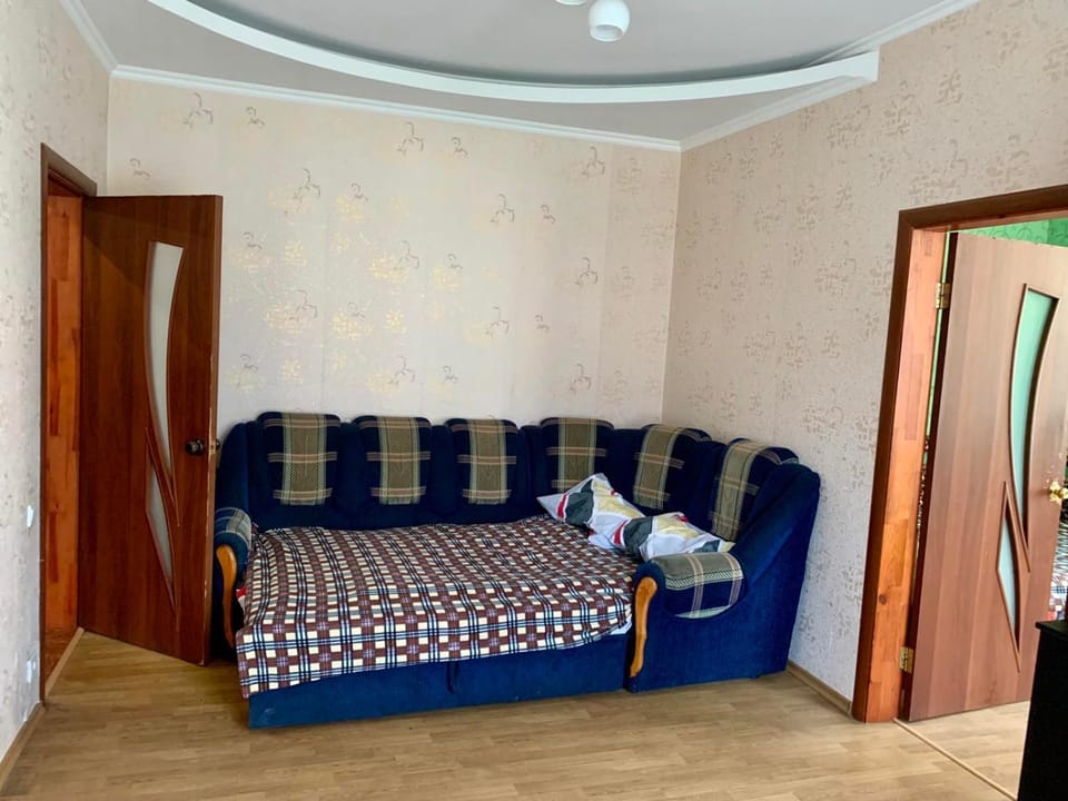 3-кімнатна квартира біля моря і обласної лікарні, 6 спальних місць Apartment in Odessa