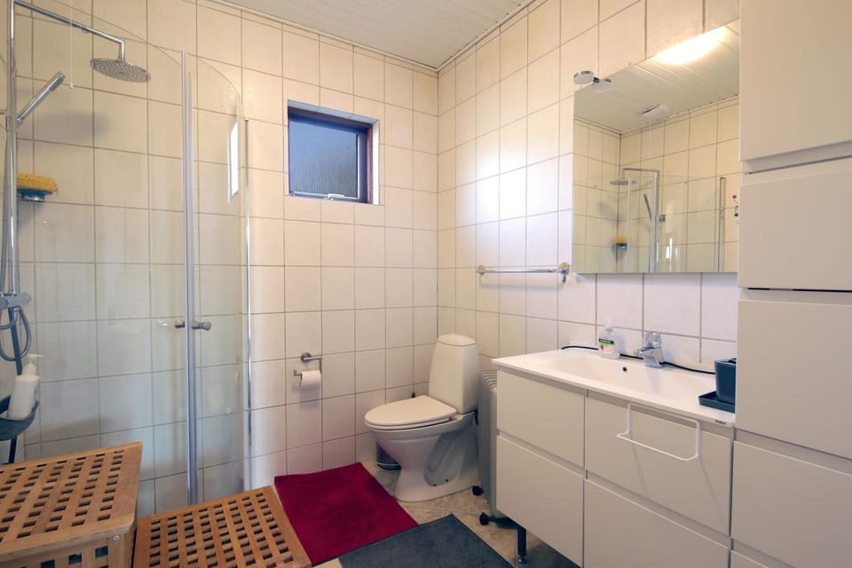 Toilet, Bathroom