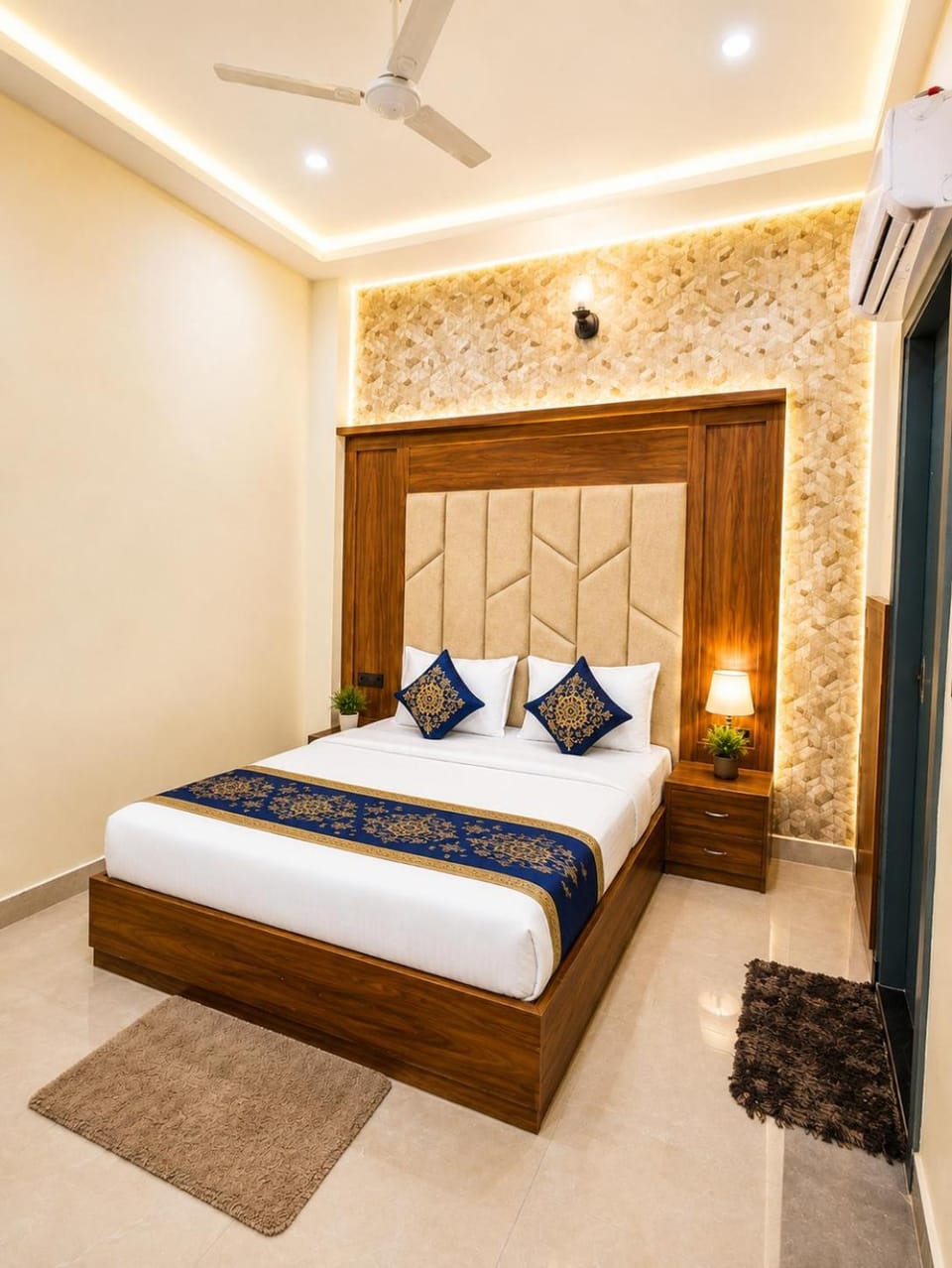 Hotel Banke Bihari Stays Hotel in Uttar Pradesh