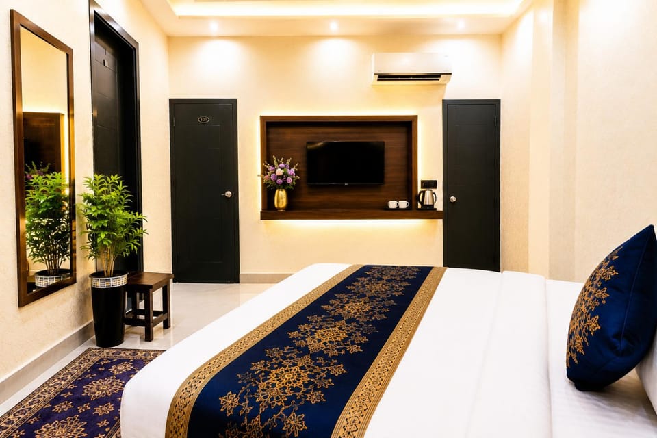 Hotel Banke Bihari Stays Hotel in Uttar Pradesh
