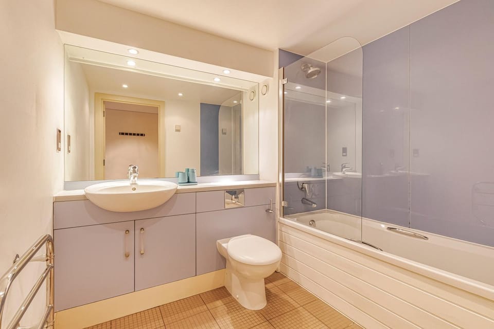 Bright 1-Bedroom Apartment in E14 Apartment in London Borough of Lewisham