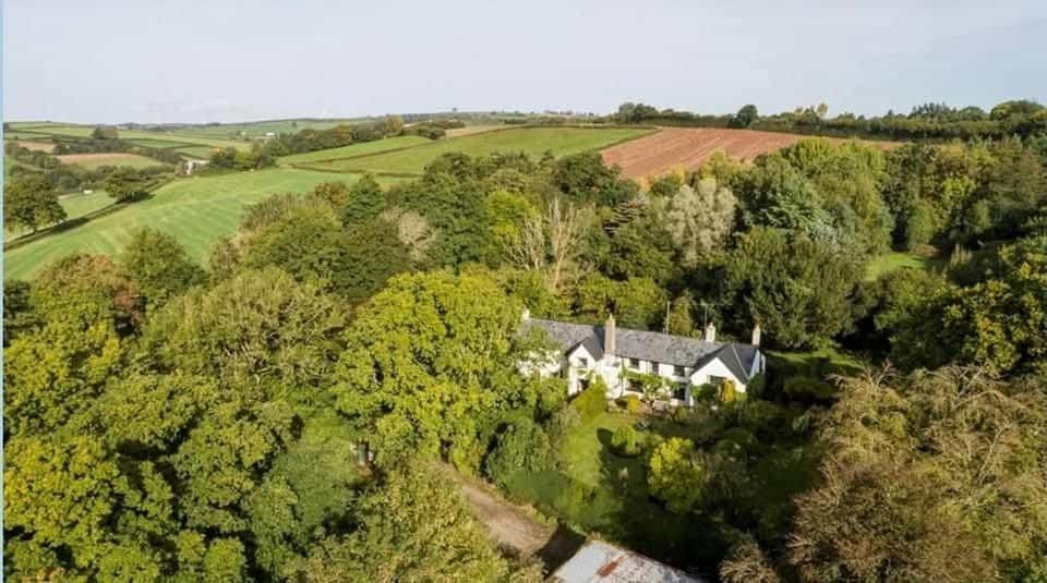 Property building, Bird's eye view