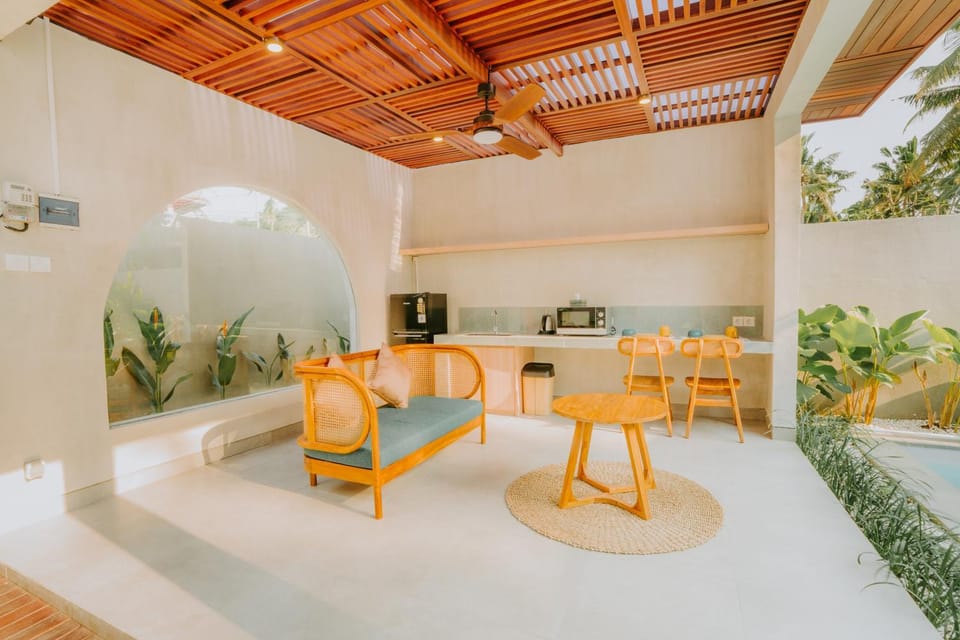 Patio, Kitchen or kitchenette, Living room, Seating area, Dining area, minibar