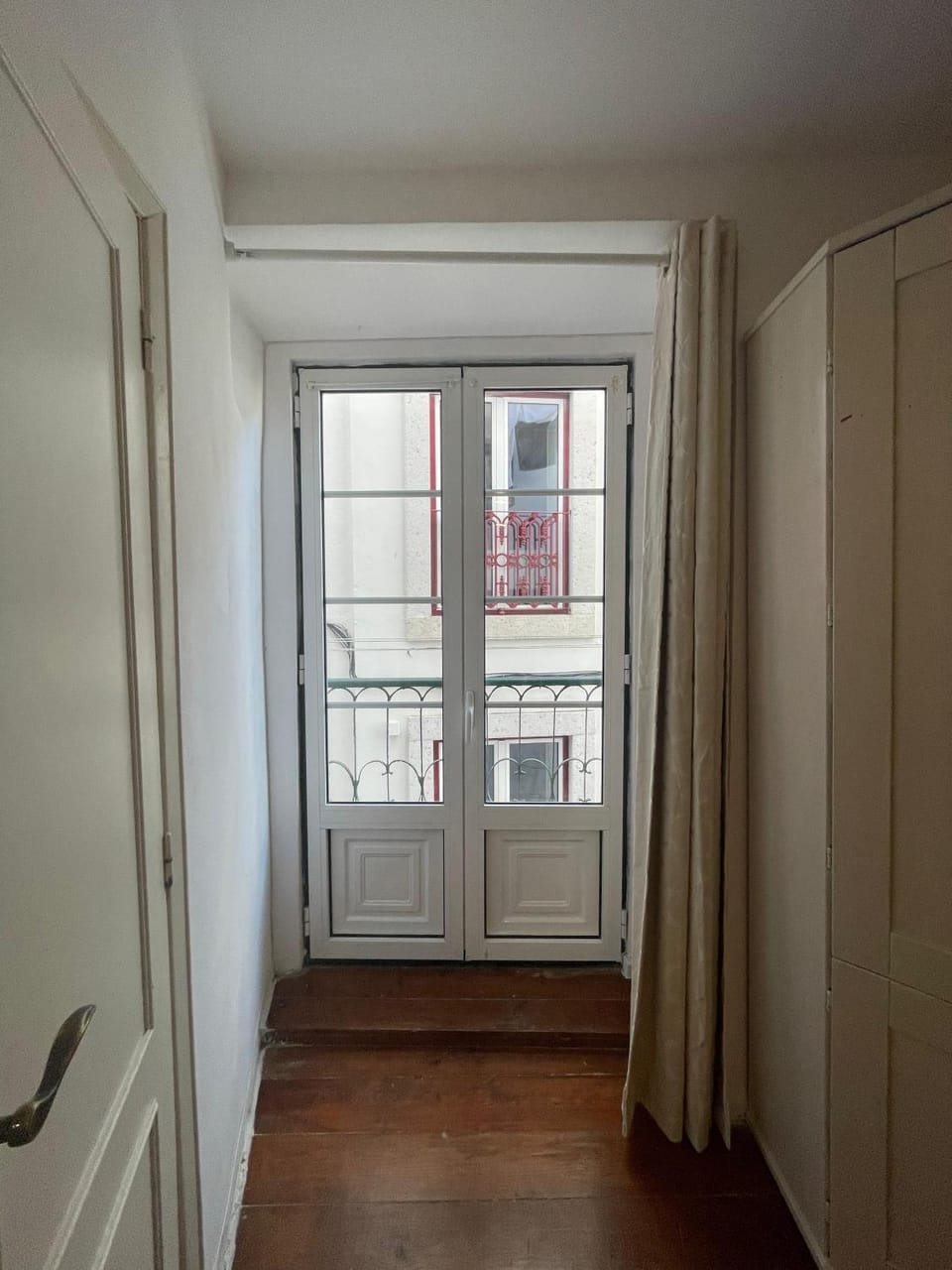 Downtown Alfama Fado Apartment in Lisbon