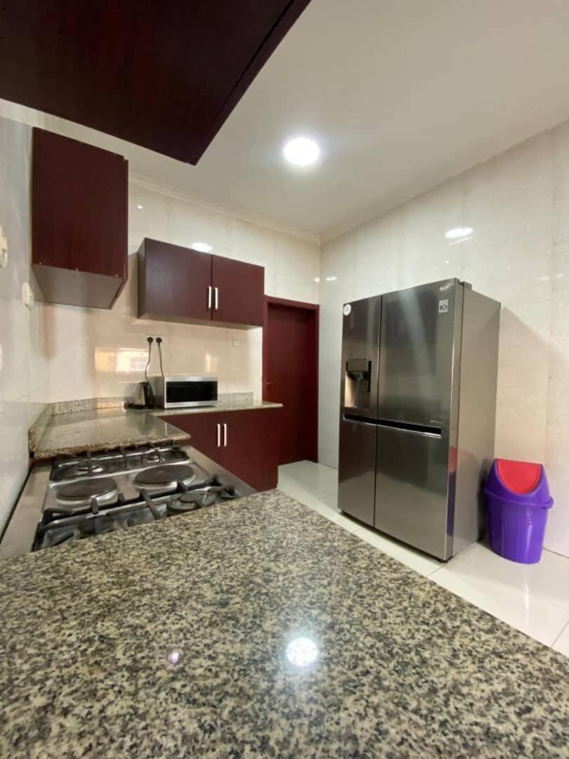 Spacious 3 Bedrooms service Apartment, Chevron Lagos Apartment in Lagos, Nigeria