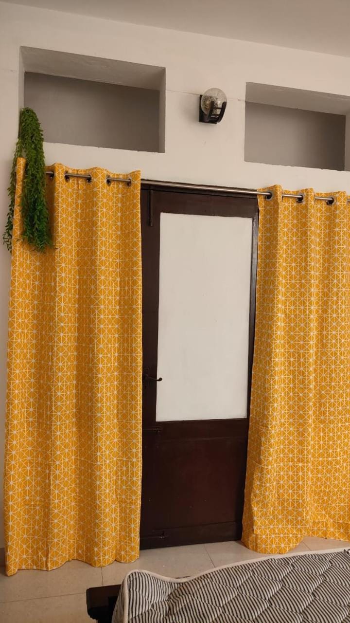 CHIC 4BHK Just 9 Mins to Beach and WhiteTown 4 groups TWLIGHT House in Puducherry