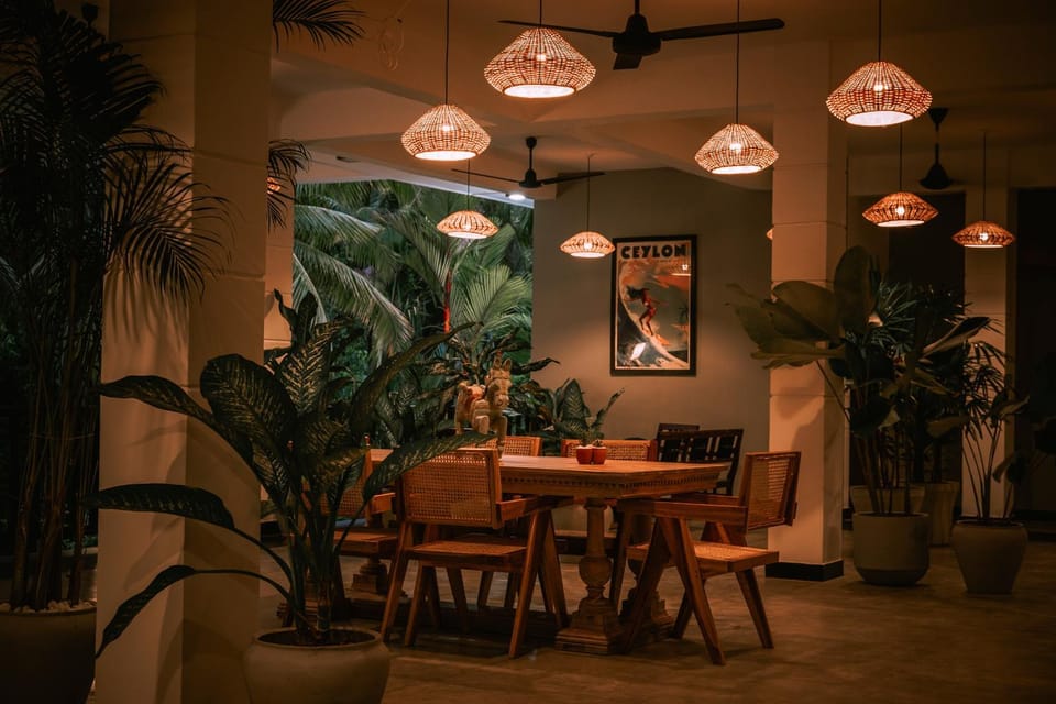 Night, Seating area