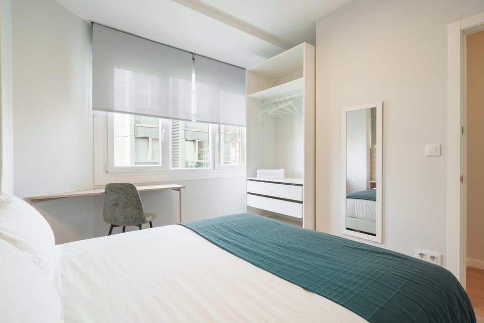 Bed, Photo of the whole room, Bedroom, wardrobe