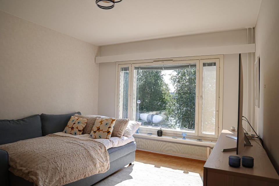 Bed, Living room, Photo of the whole room