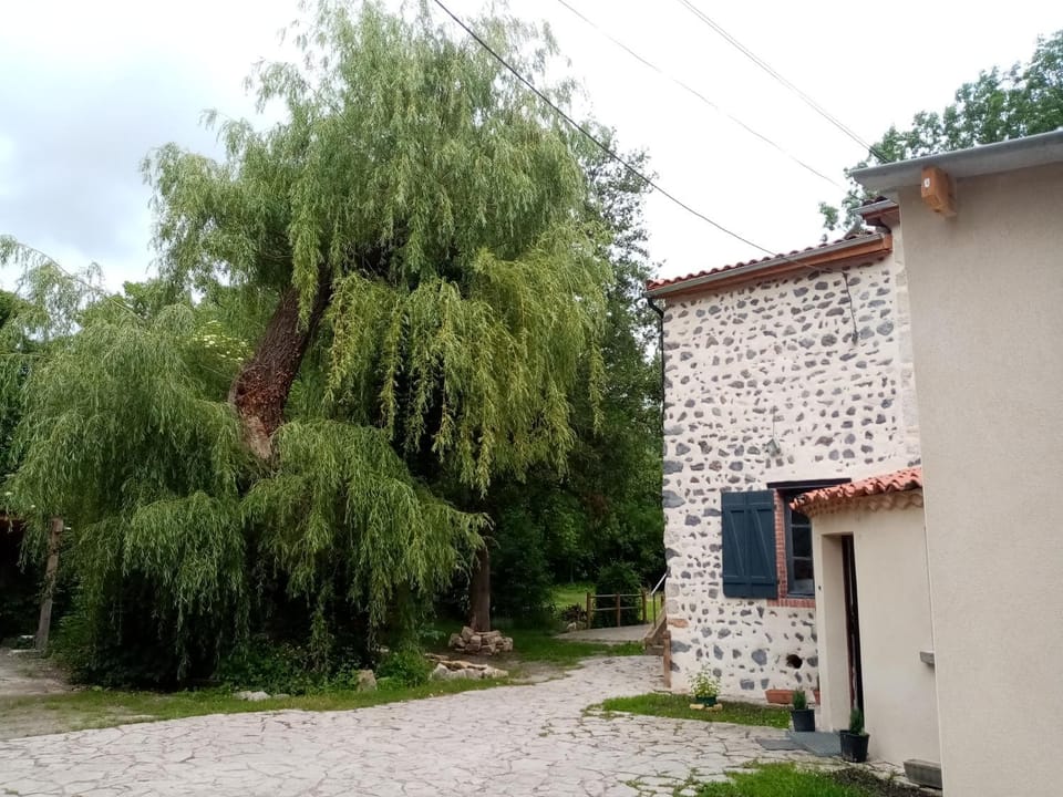Le Moulin la Paille Bed and Breakfast in Auvergne-Rhône-Alpes