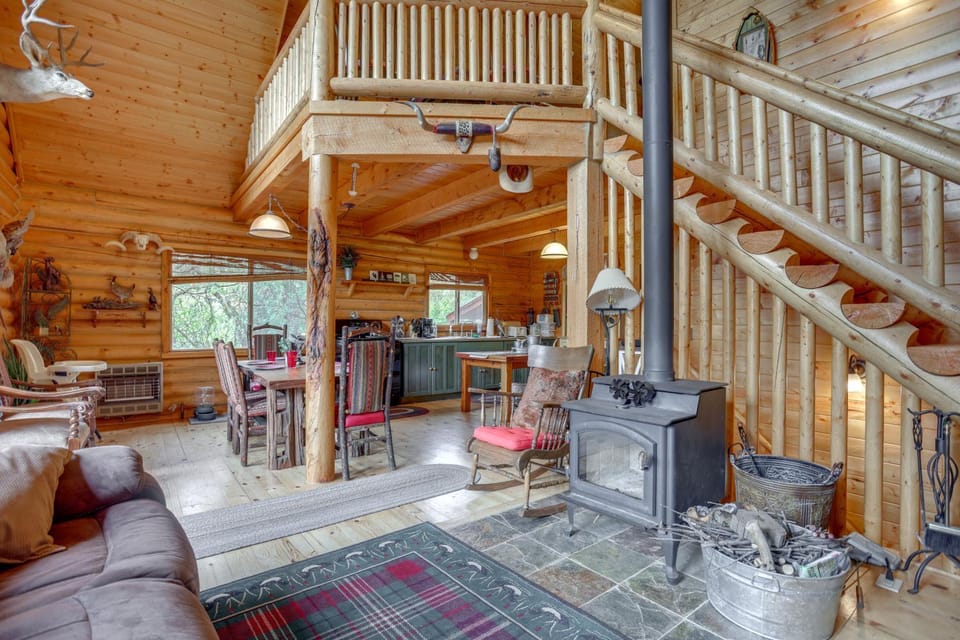ATV & Hike: Off-Grid Cabin in Utah's Wilderness! Cabin in Utah