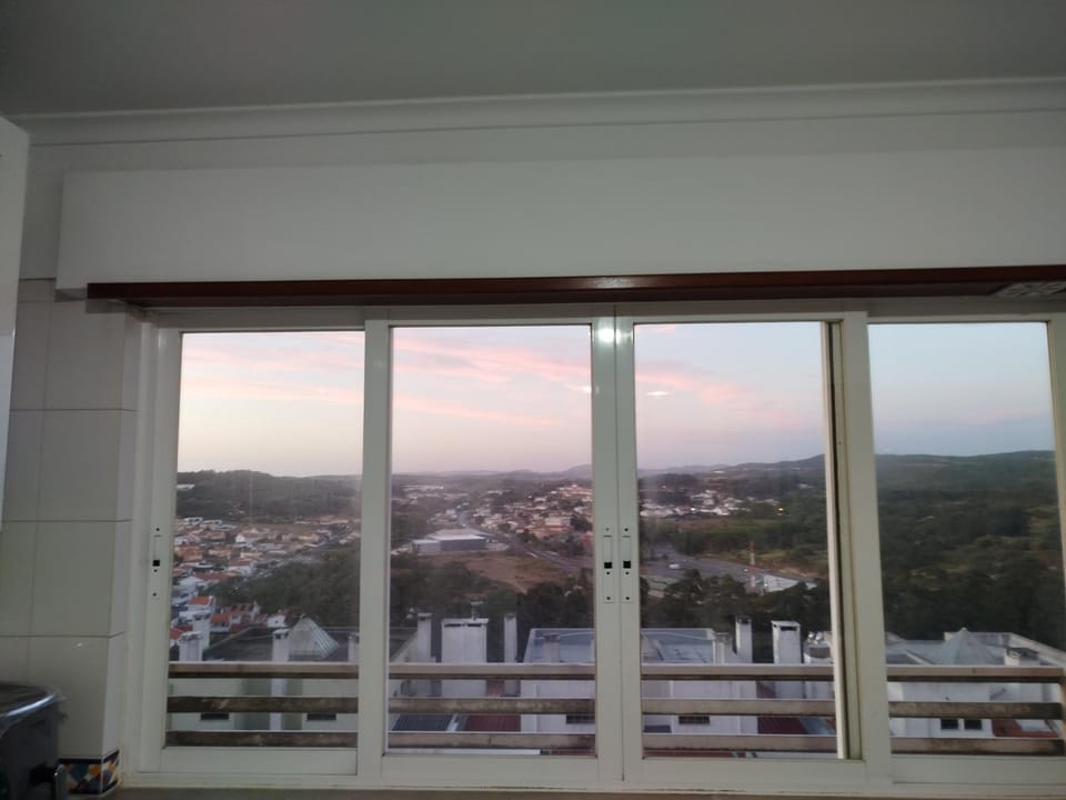 Quarto completo tranquilo e sossegado Vacation rental in Lisbon District
