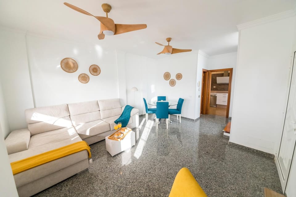 Living room, Seating area, air conditioner