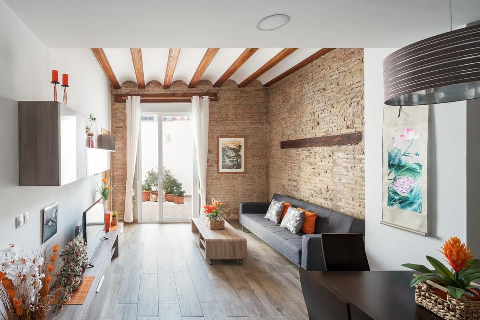 Off site, Living room, Seating area, Dining area, Garden view, Garden view
