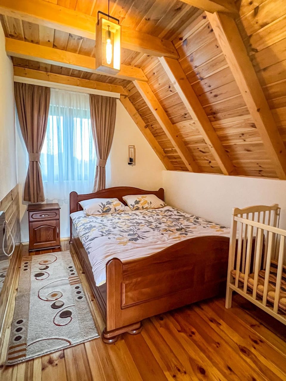 Villas Hidden Paradise House in Montenegro