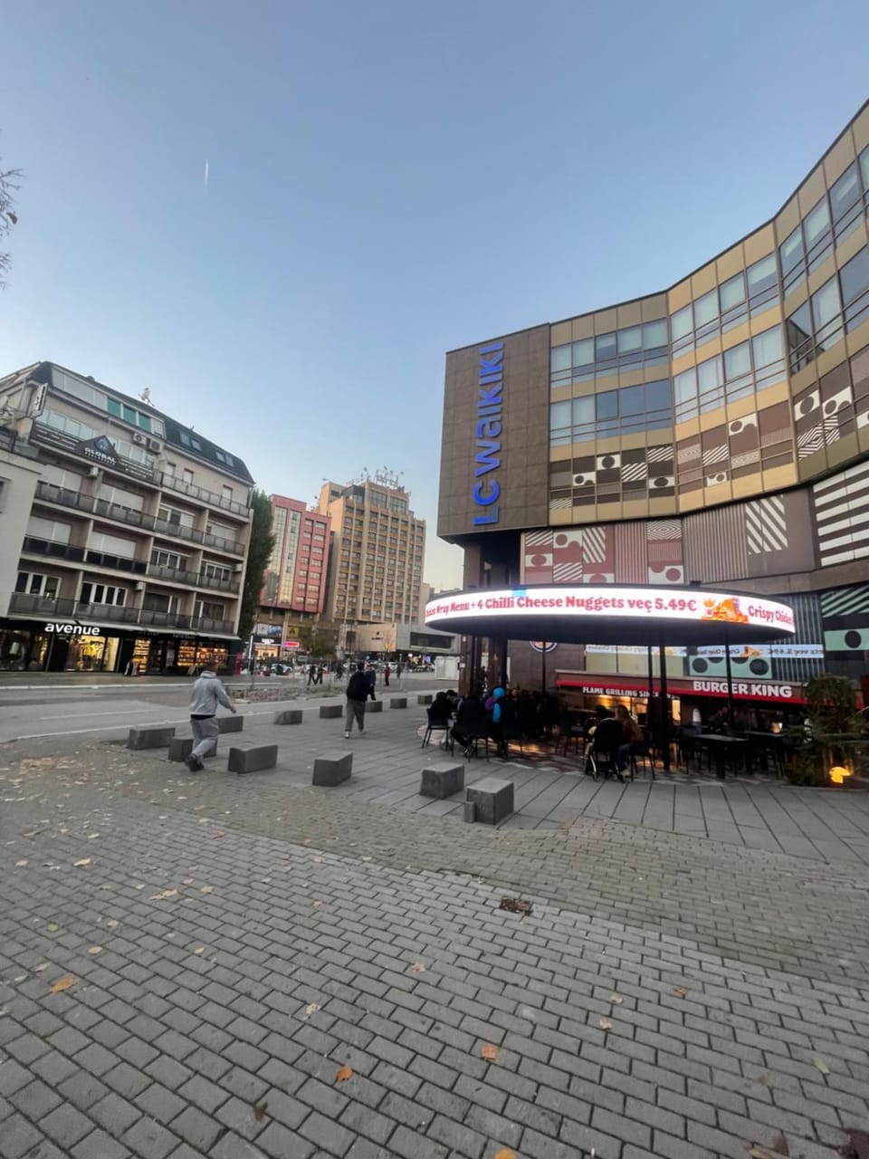 City view, Location