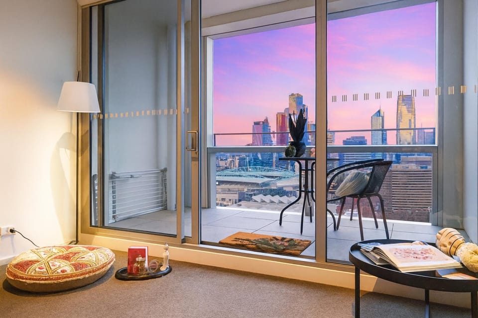 Property building, View (from property/room), View (from property/room), City view, Landmark view, Landmark view, River view, River view, Sea view, Sea view
