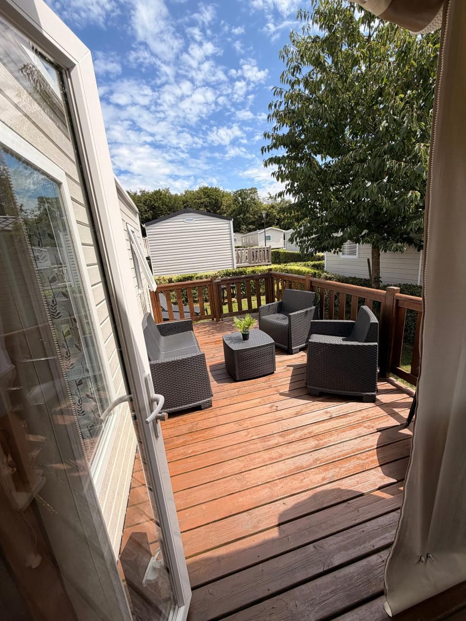 Bungalow tout confort 6 personnes Campground/ 
RV Resort in Normandy