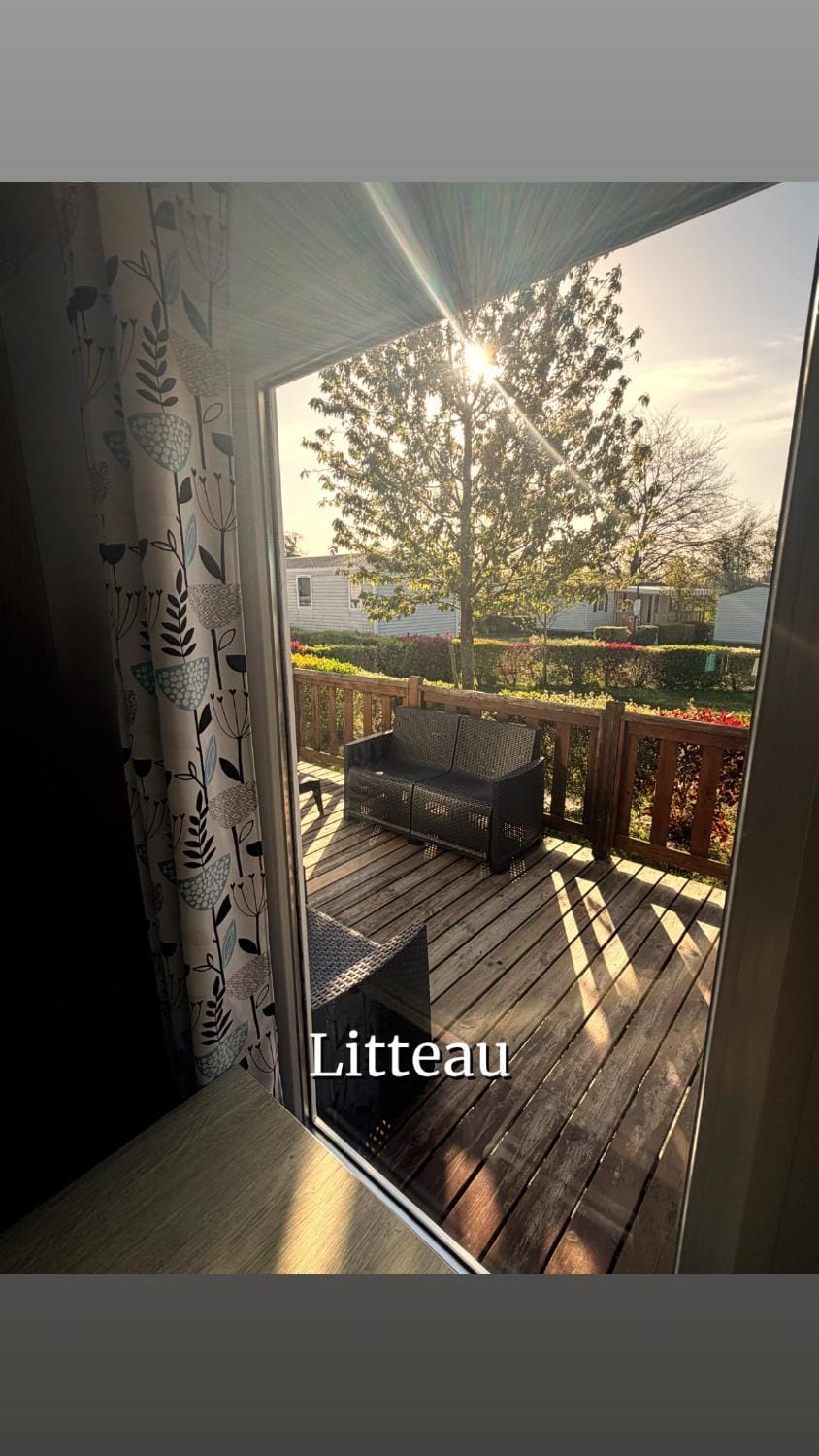 Bungalow tout confort 6 personnes Campground/ 
RV Resort in Normandy