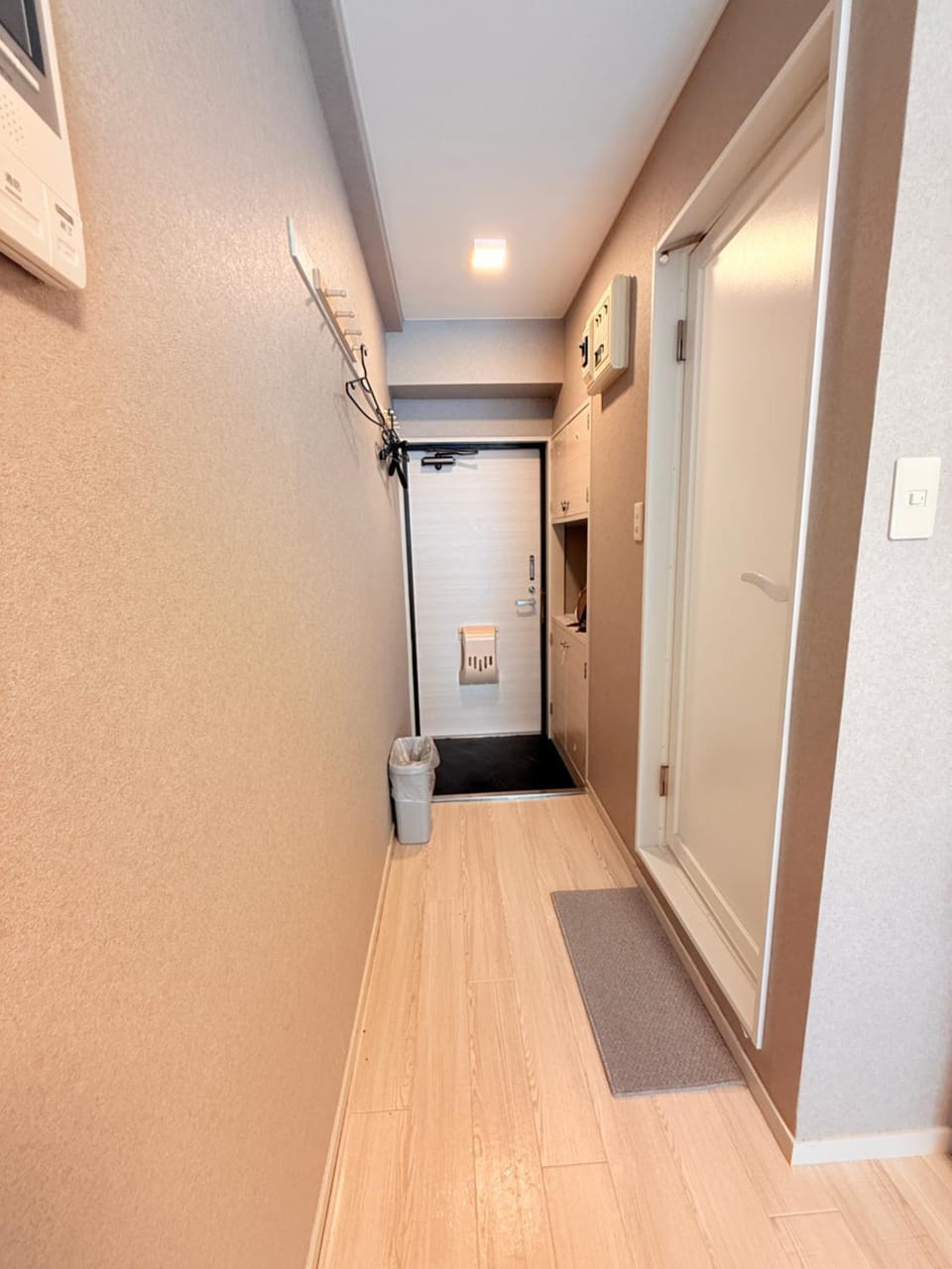 Shinjuku Center 新宿中心#Shinjuku kabukicho#3 min walk from subway##高速无限制网路#新装修高级公寓#大楼一层入口自动锁门Newly renovated#4X4 Apartment in Shinjuku