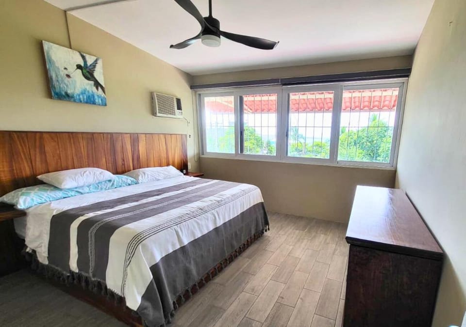 Bed, Photo of the whole room, Bedroom, wardrobe, air conditioner