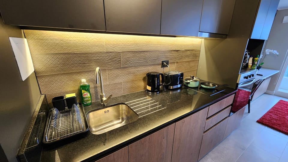 Departamento Estudio, inmejorable ubicación, parking Apartment in Los Ángeles