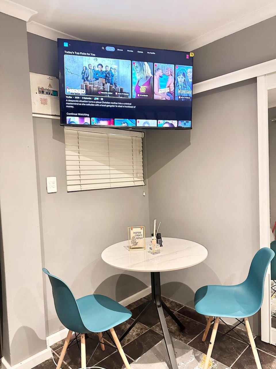 TV and multimedia, Dining area