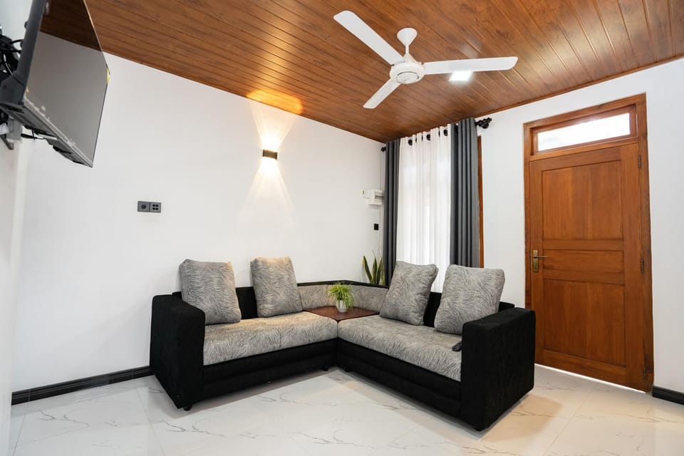 Velora Ridge Villa in Gangawatakorale