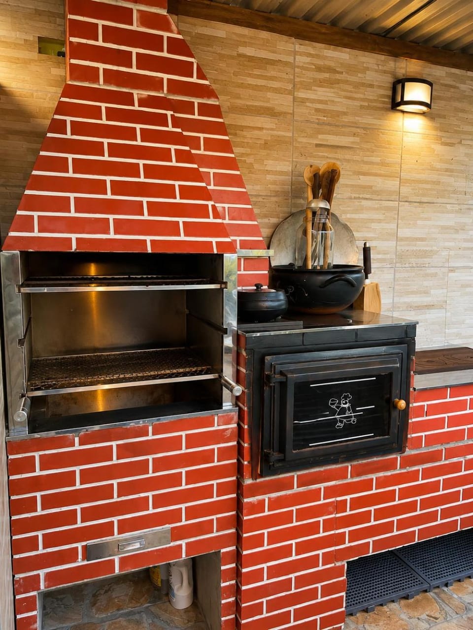 Patio, BBQ facilities