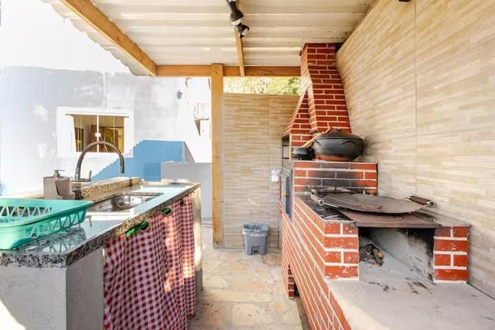 Day, BBQ facilities